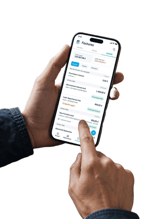 L'application mobile Dougs affichée sur un smartphone
